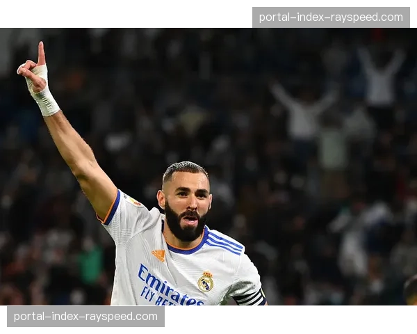 皇家马略卡1-1瓦伦西亚，萨穆-科斯塔头球破门